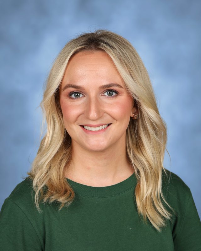 Ms. Najdovski: Art Teacher