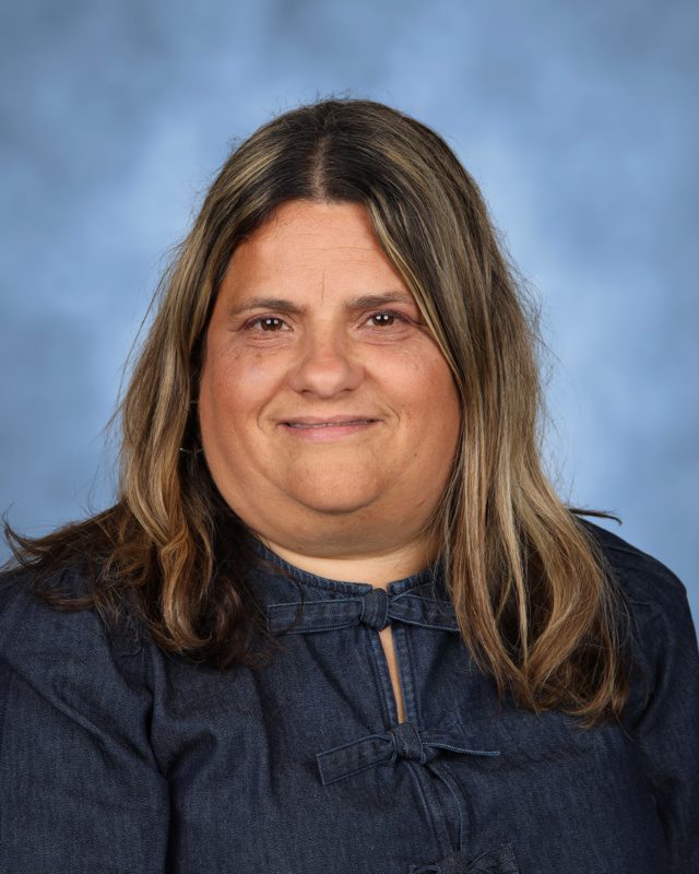 Mrs. Cusenza: Fifth Grade Teacher