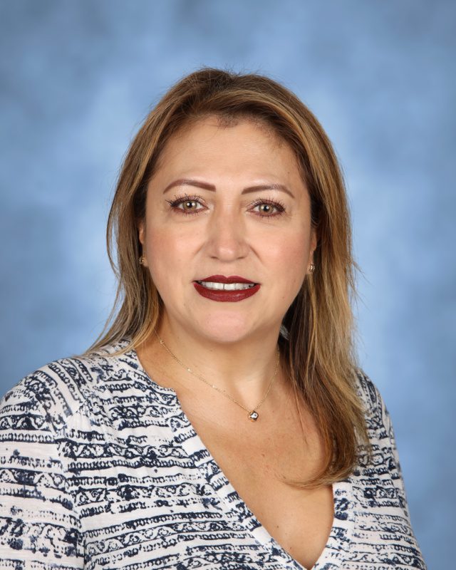 Mrs. Zapata: Spanish Teacher